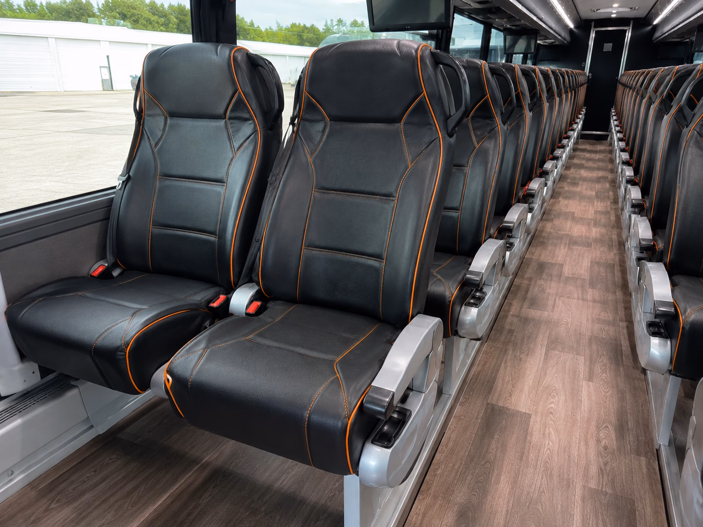 bachelorette party buses through excelsior wayzata and minneapolis